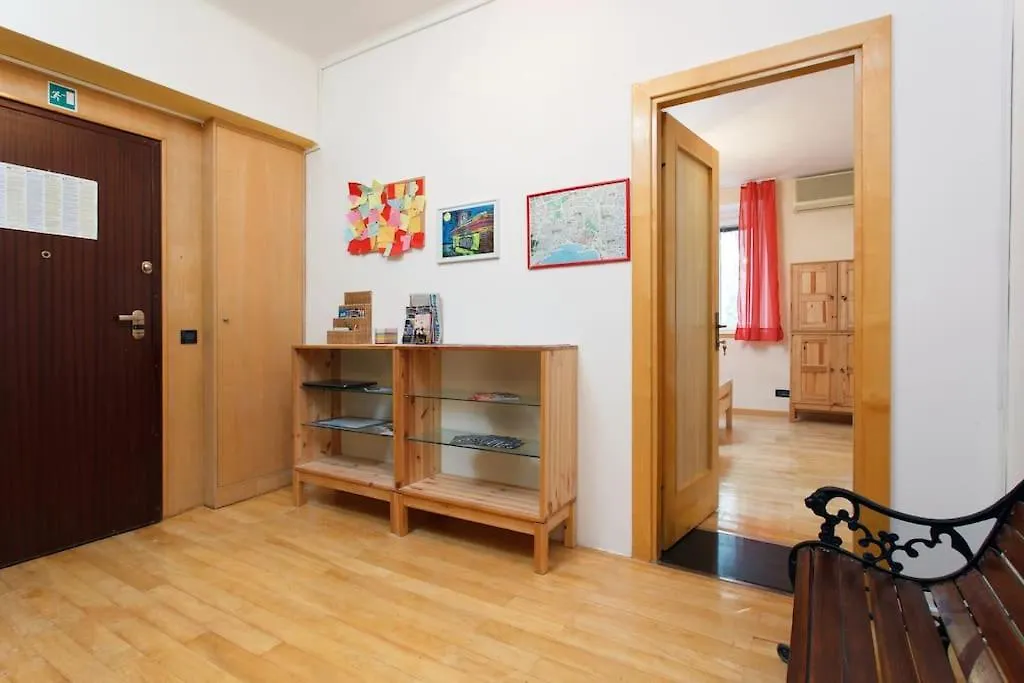 Simple & Easy Split Center Apartment Croatia